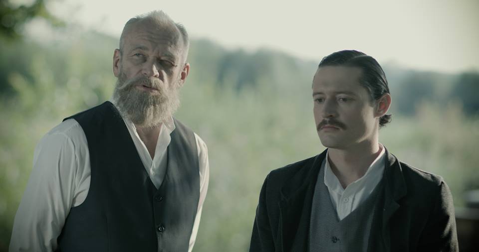 Kadr z filmu "Łukasiewicz nafciarz romantyk" Mateusz Mikoś i Mariusz Bonaszewski
