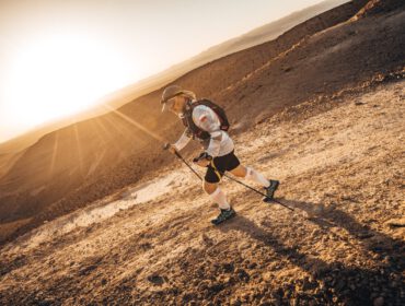 Franciszkanin o. Jacek Wójtowicz na Runmageddon Global Sahara 2019