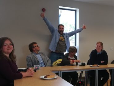 Organizatorzy Społeczni szkolili się w Wielkiej Brytanii, gdzie model Community Organising został zapoczątkowany