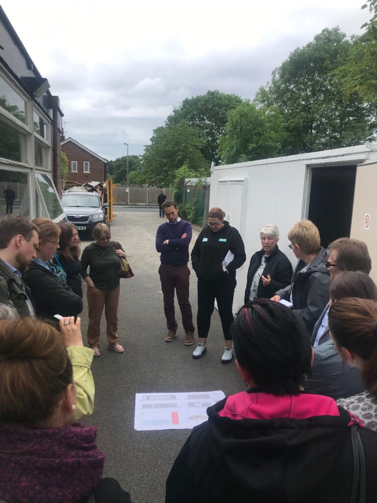 Organizatorzy Społeczni szkolili się w Wielkiej Brytanii, gdzie model Community Organising został zapoczątkowany