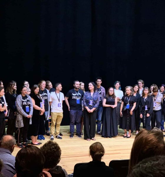 Wspólne zdjęcie wolontariuszy z 12 edycji Fesiwalu Sztuk Alternatywnych Nocne Teatralia Strachy w 2019r.