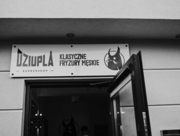 Dziupla Barbershop na „Guzikówce”