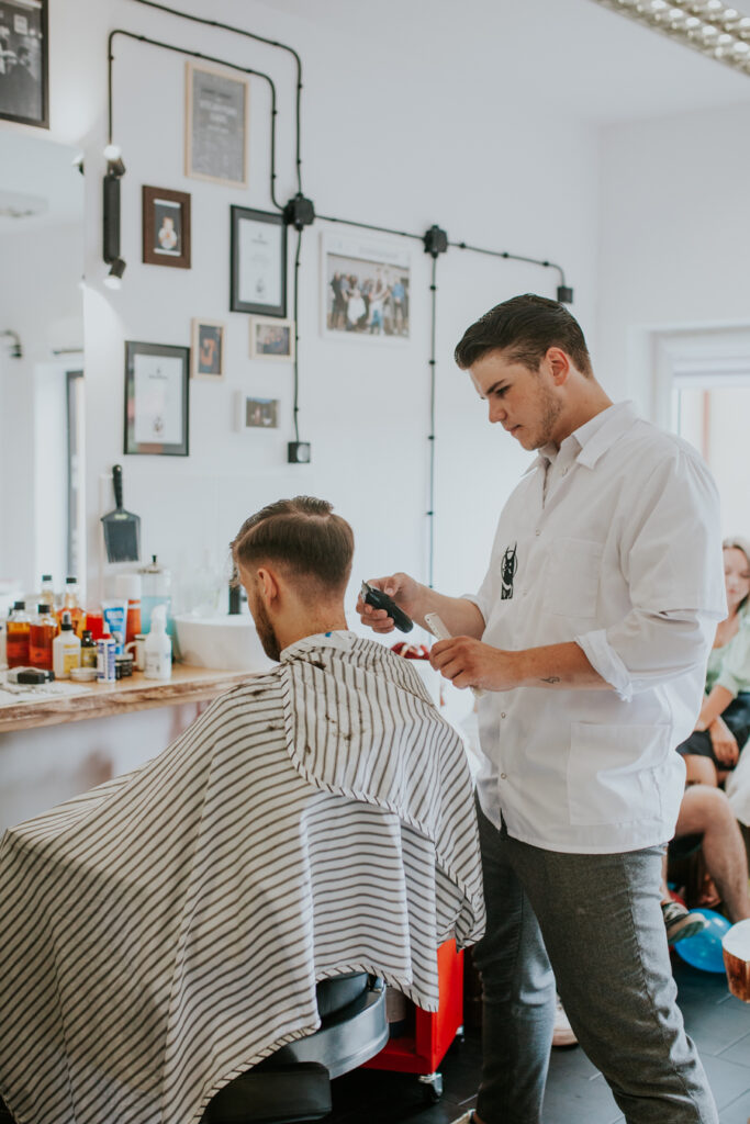 Dziupla Barbershop na „Guzikówce”