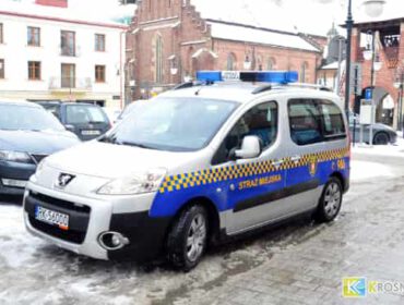 Samochód Straży Miejskiej w Krośnie