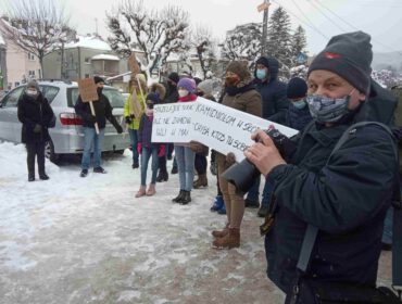 W Dukli mieszkańcy protestowali przeciwko budowie kamieniołomu w miejscowości Iwla