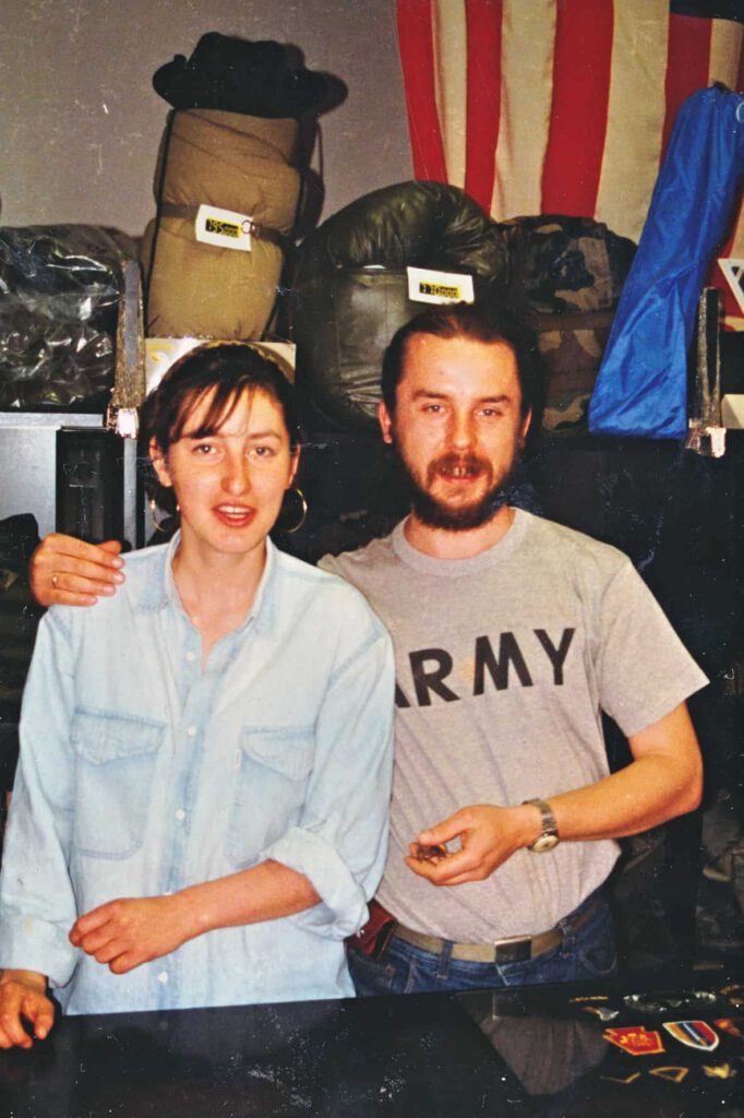 Dorota i Piotr Kiełtyka na początku działalności ArmyShopu