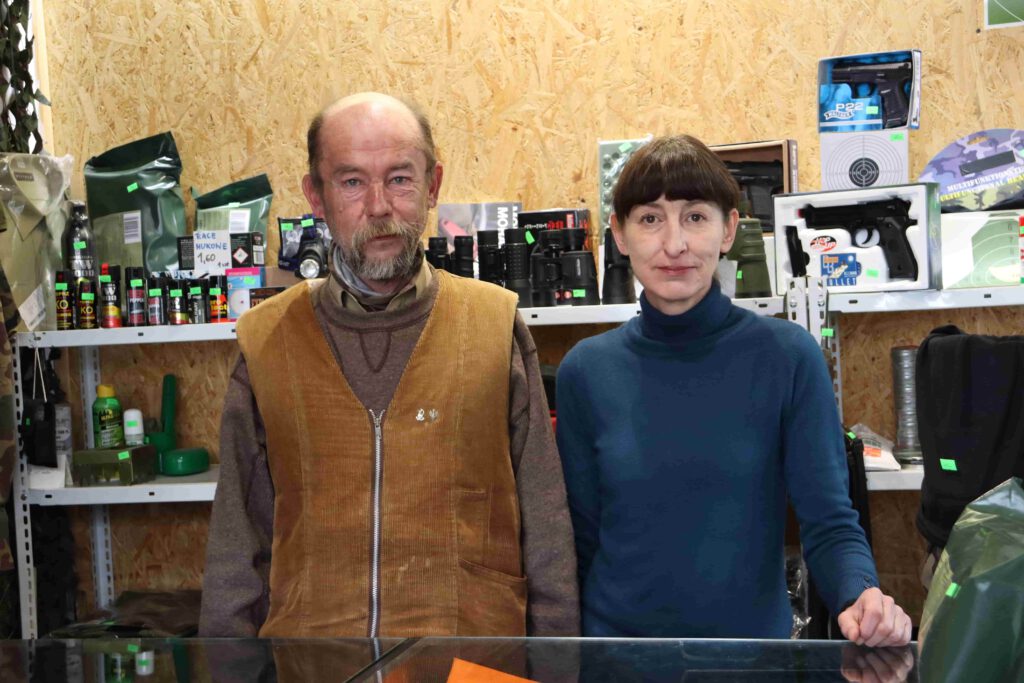Dorota i Piotr Kiełtyka po 30 latach działalności ArmyShopu