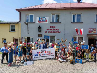 Protest mieszkańców Myscowej wraz z Kolektywem Siostry Rzeki i Fundacją Greenmind przeciwko budowie zbiornika i zapory na Wisłoce