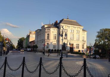 "Powinien", ale czy "musi"? Czyli: Rada nie rozpatrzy petycji