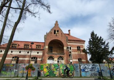 Krosno: co dalej z pałacem w "parku przy Piastowskiej"