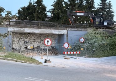 Burzenie wiaduktu. Zobacz zdjęcia!