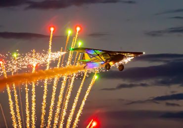 Nocne Airshow. Podniebne emocje w Krośnie.
